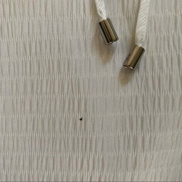 Elizabeth and James New Without Tags Inconspicuous Flaw white Blouse Size Large - Picture 8 of 12